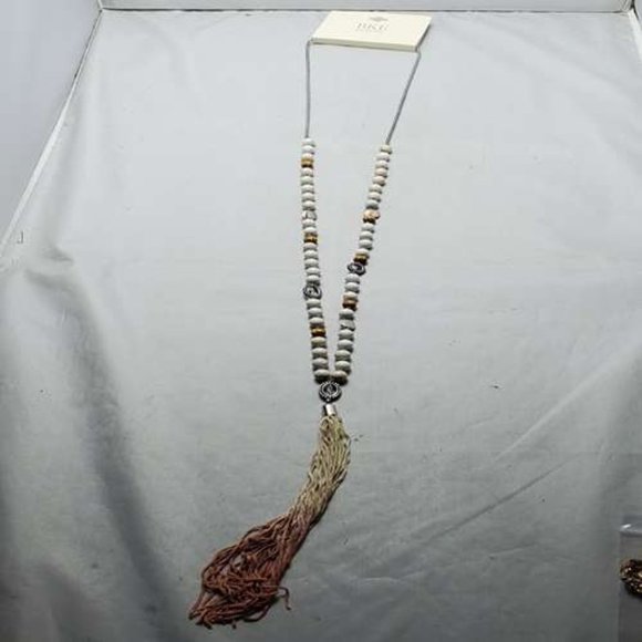 BKE beaded necklace with tassel, silver chain white-off white and brown beads - Picture 2 of 9